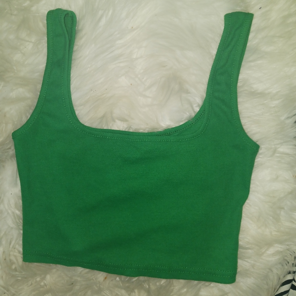 Women Green seamless tank crop top - Picture 3 of 7